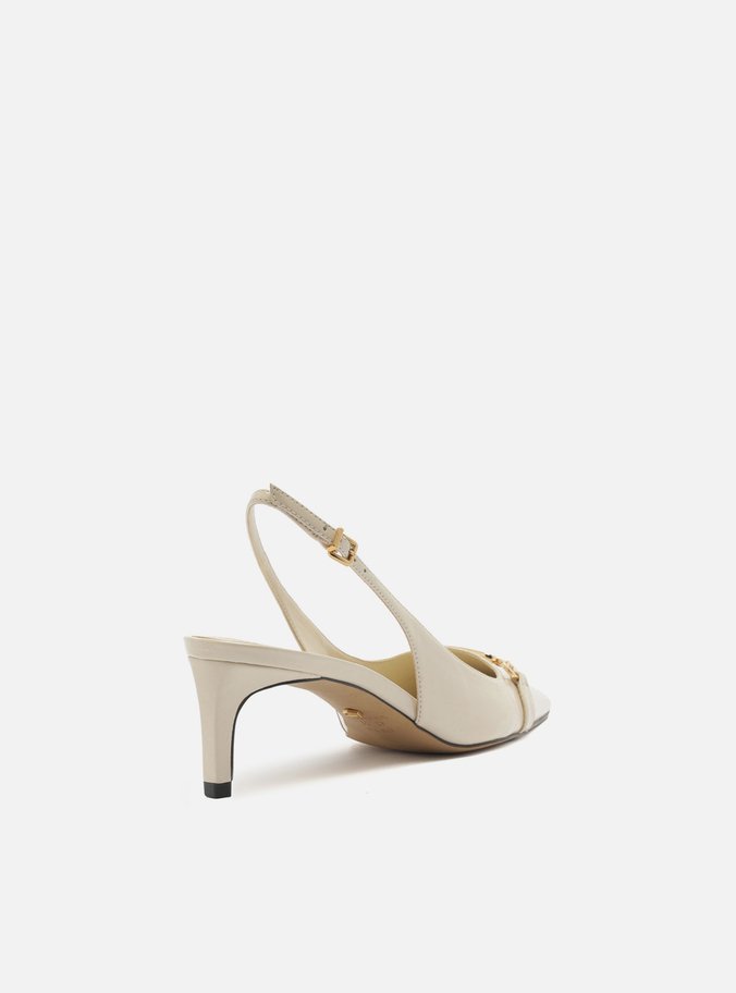 Scarpin Branco Verniz Salto Baixo Slingback Metal