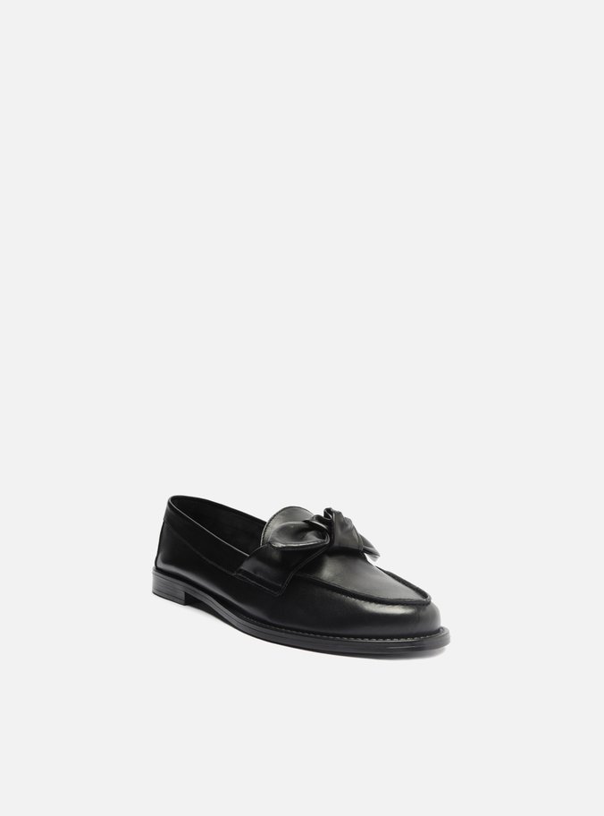 Mocassim Preto Couro Bico Redondo Tiras Nó