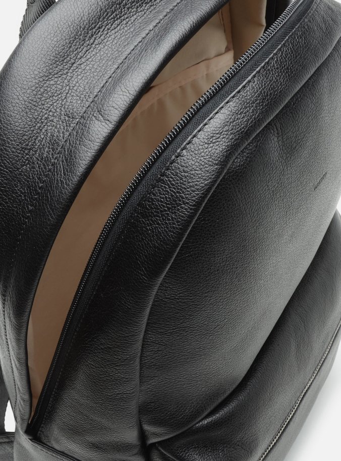 Mochila Preta Couro Grande Bolso Frontal