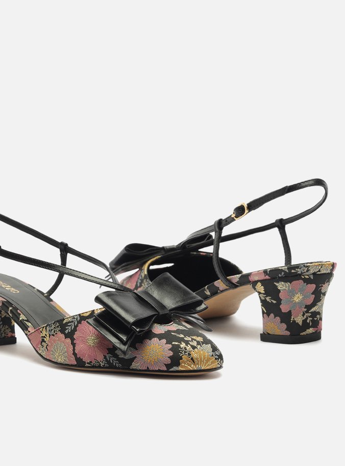 Scarpin Preto Estampa Salto Baixo Slingback Laço