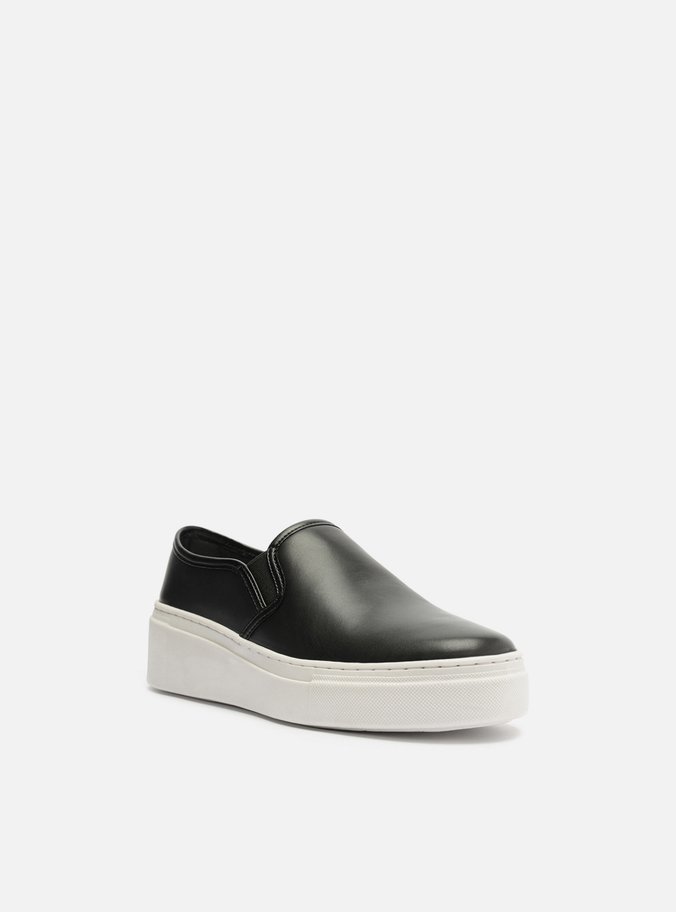 Tênis Slip On Preto Sola Alta Básico