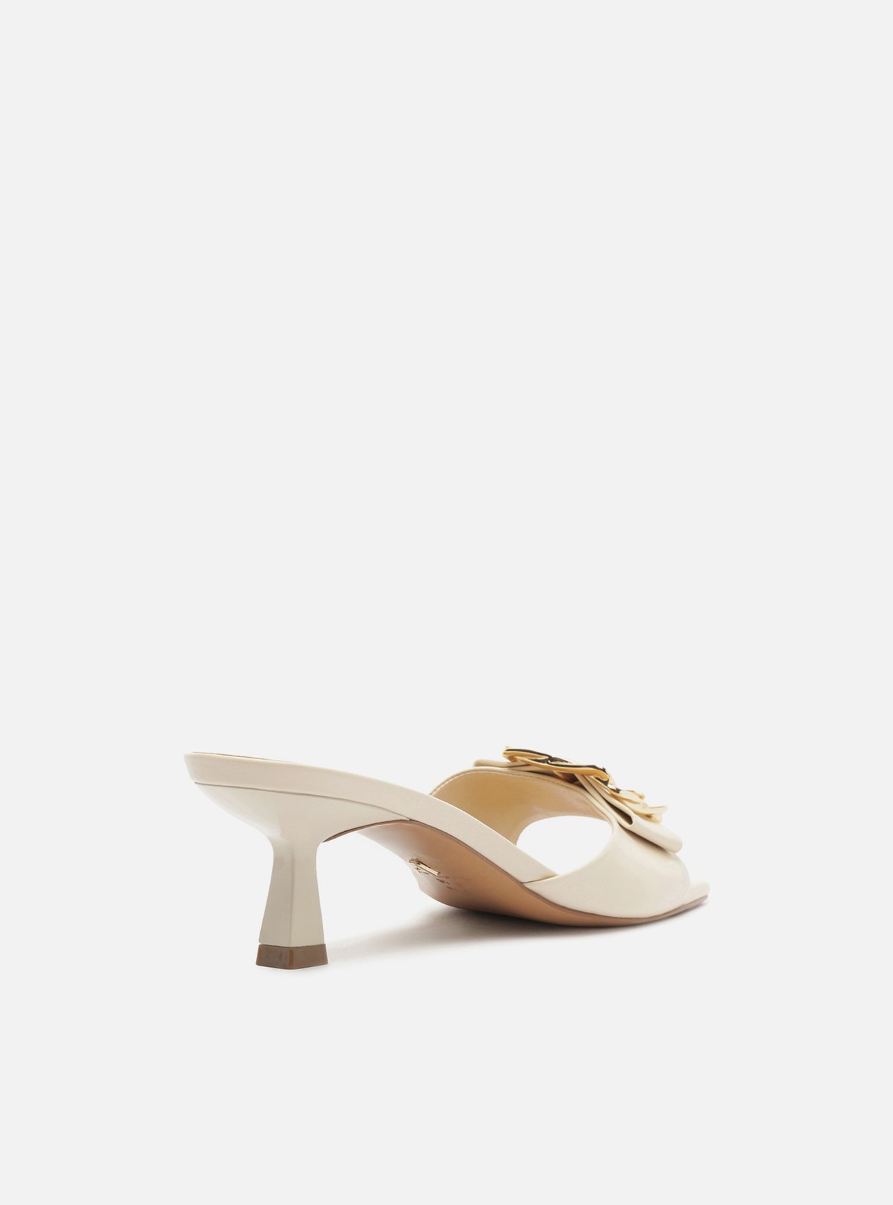 Mule Off White Couro Salto Kitten Fivela Metal — foto 3