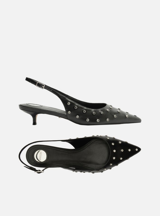 Scarpin Preto Couro Salto Kitten Slingback Tachas