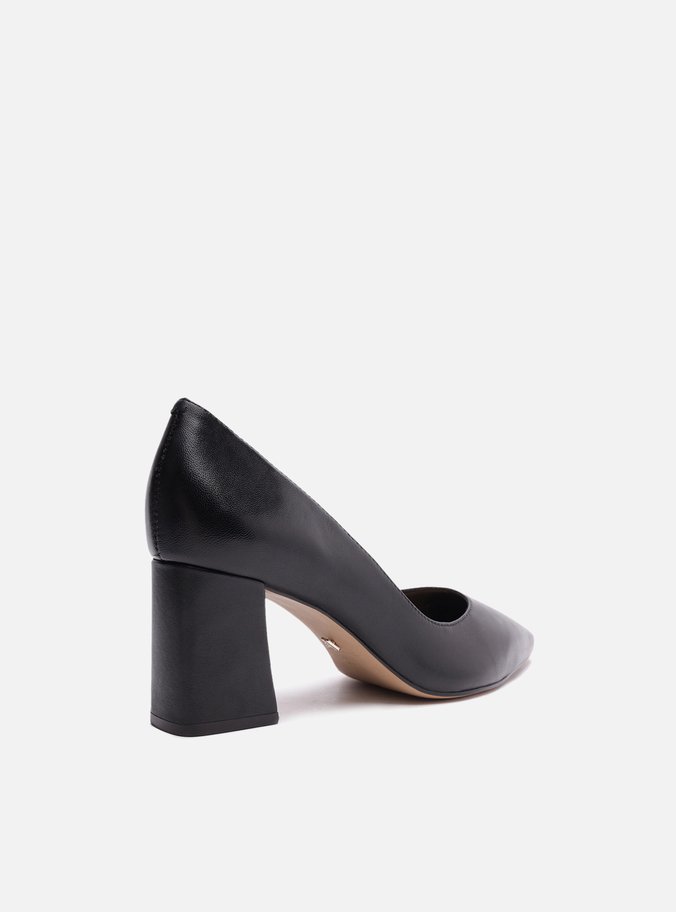 Scarpin Preto Couro Bico Fino Básico City