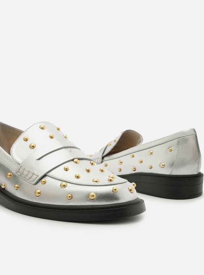 Mocassim Couro Prata Tachas