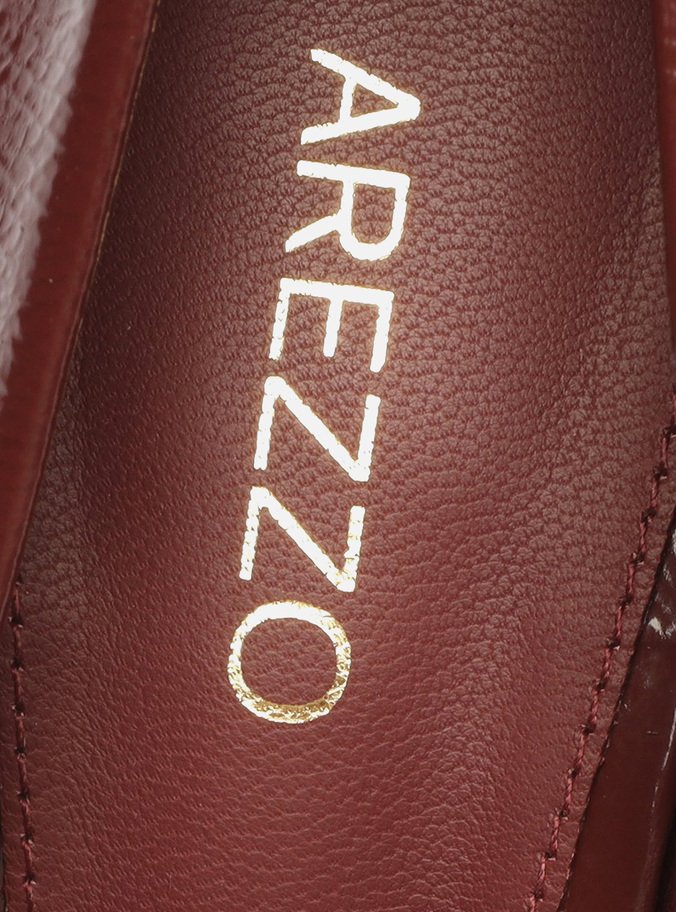 Scarpin Vermelho Verniz Salto Fino Tiras