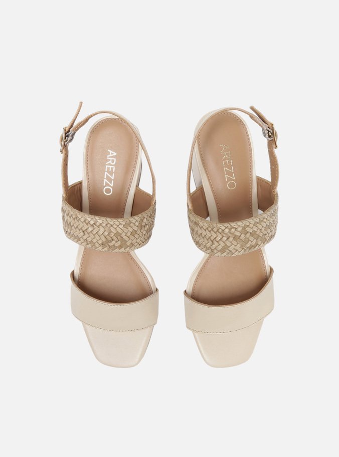Sandália Off-White Tira Tramada
