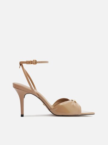 Sandália Nude Verniz Bico Folha Metal