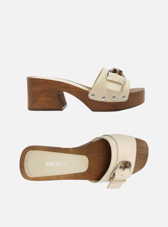Sandália Off-White Couro Meia Pata Fivela Bambu