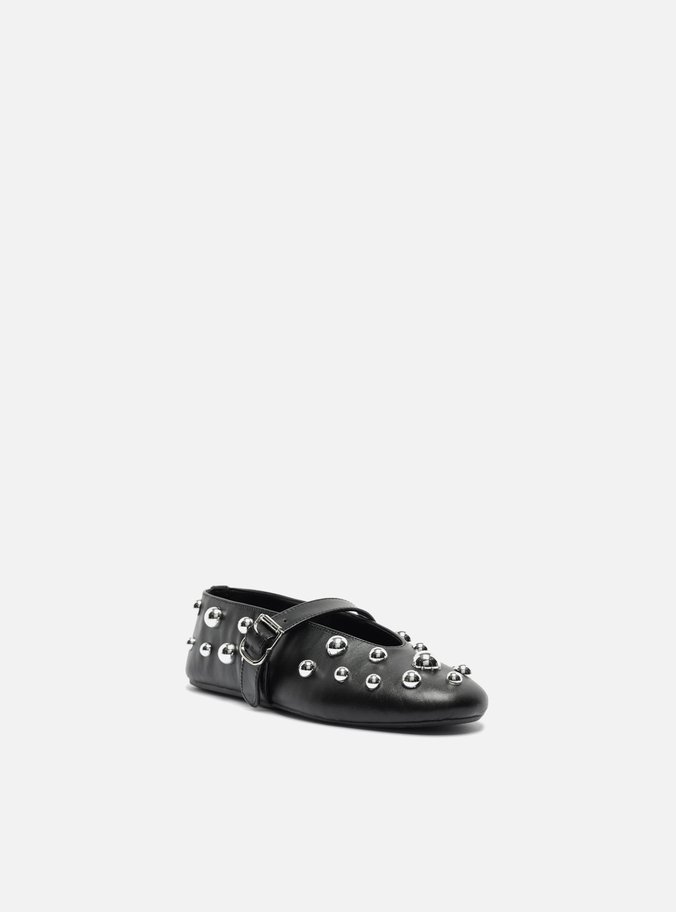 Sapatilha Preta Couro Studs