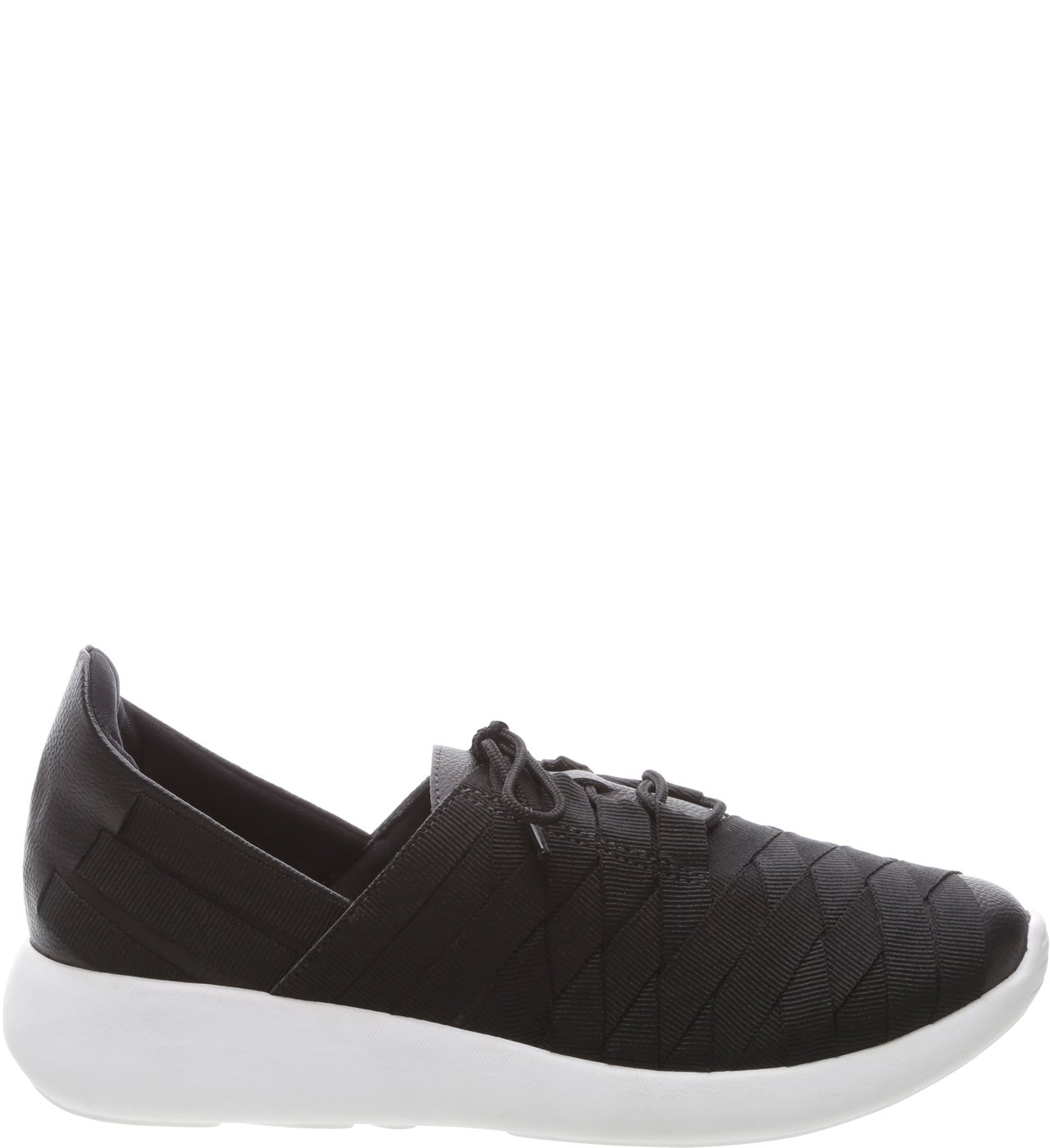 Nike juvenate 2024 preto