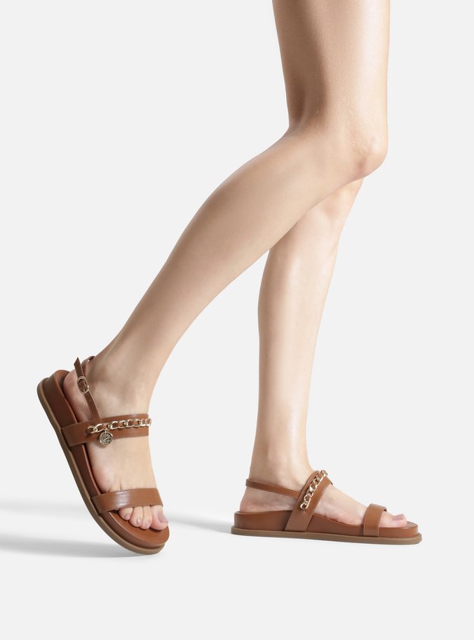 Sandália Papete Marrom Couro Corrente Charm