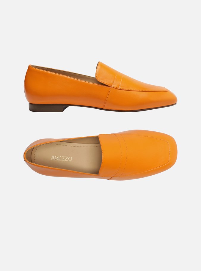 Mocassim Laranja Couro Bico Redondo Básico