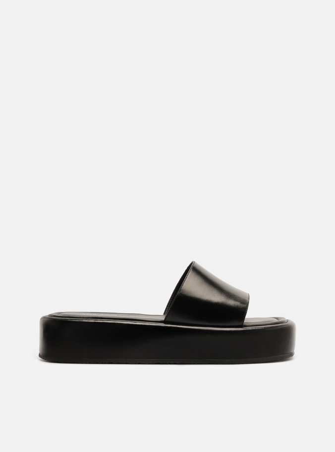 Tamanco Preto Couro Flatform Tira Emma
