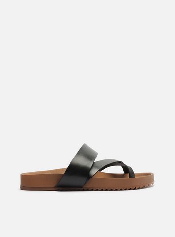 Papete Preta Couro Flatform Tiras Cruzadas