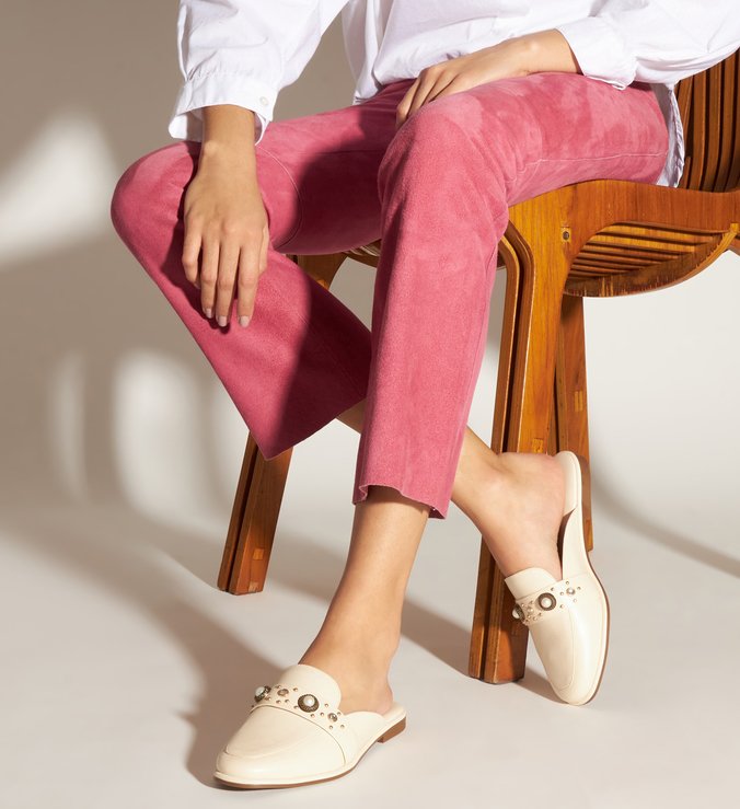 Mule branca shop arezzo