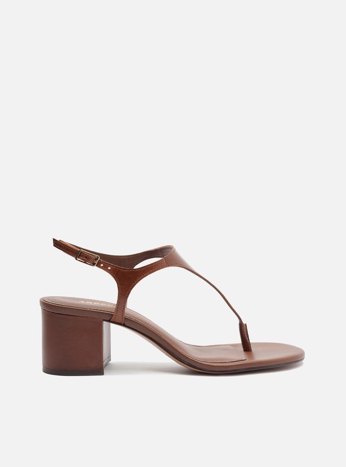 Sandália Marrom Couro Salto Bloco Fivela Tiras