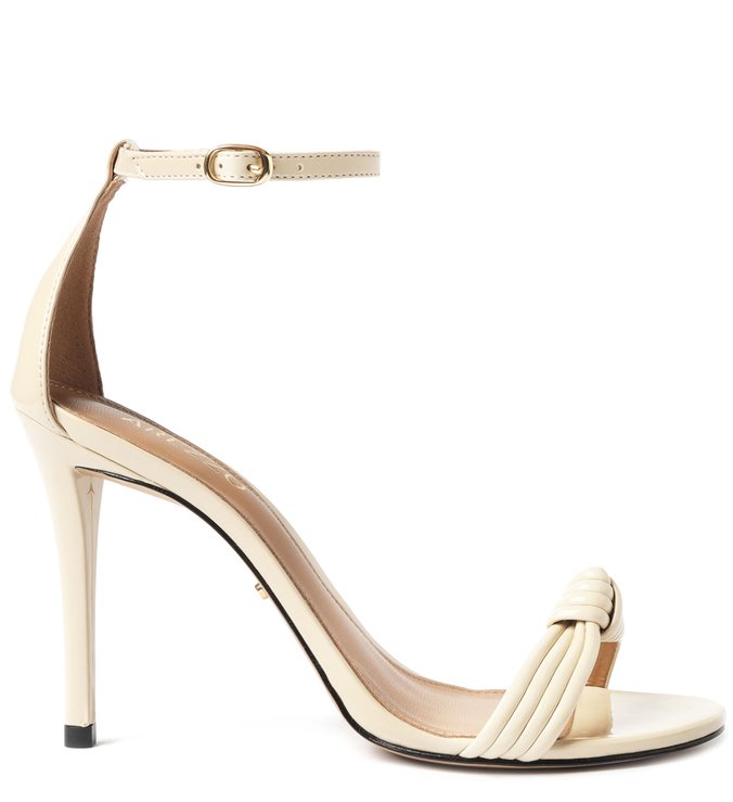 Sandália Off-White Verniz Salto Alto Tiras