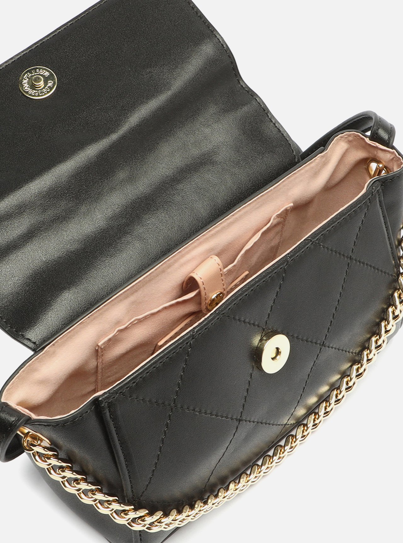 Bolsa Tiracolo Preta Pequena Corrente Metal — foto 4