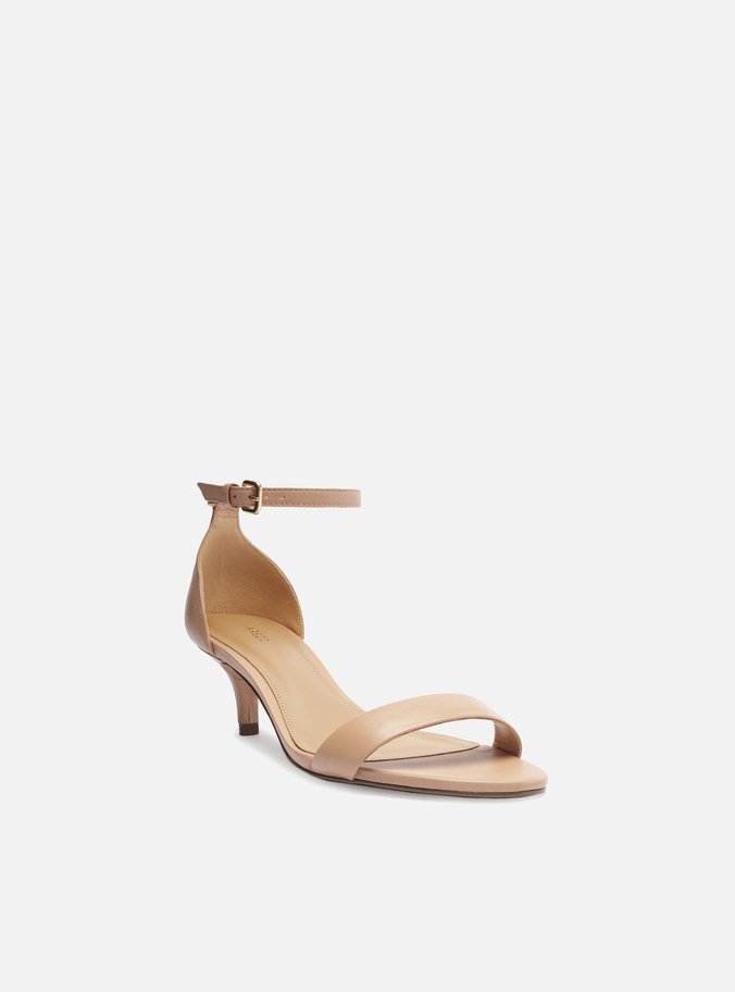 Sandalia isabelli best sale arezzo salto baixo