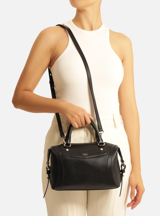 Bolsa Tiracolo Preta Pequena Detalhe Moldura