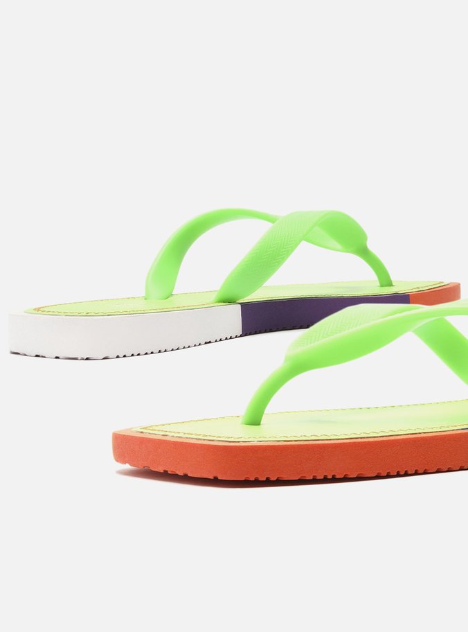 Chinelo de Dedo Multicolorido Brizza