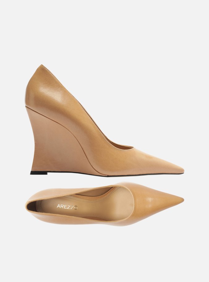 Scarpin Nude Couro Salto Anabela Bico Fino