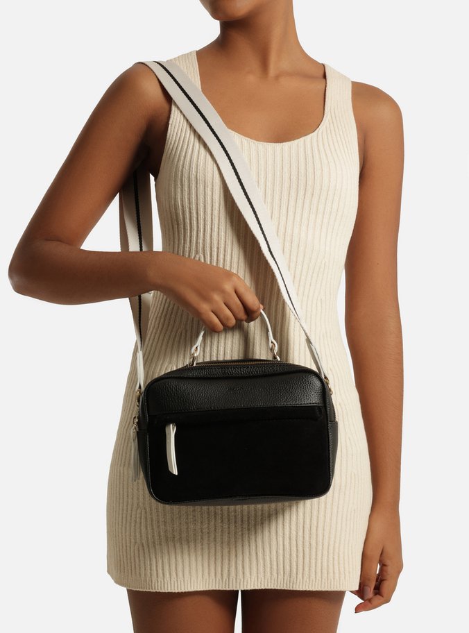 Bolsa Tiracolo Preta Prione Média Branca