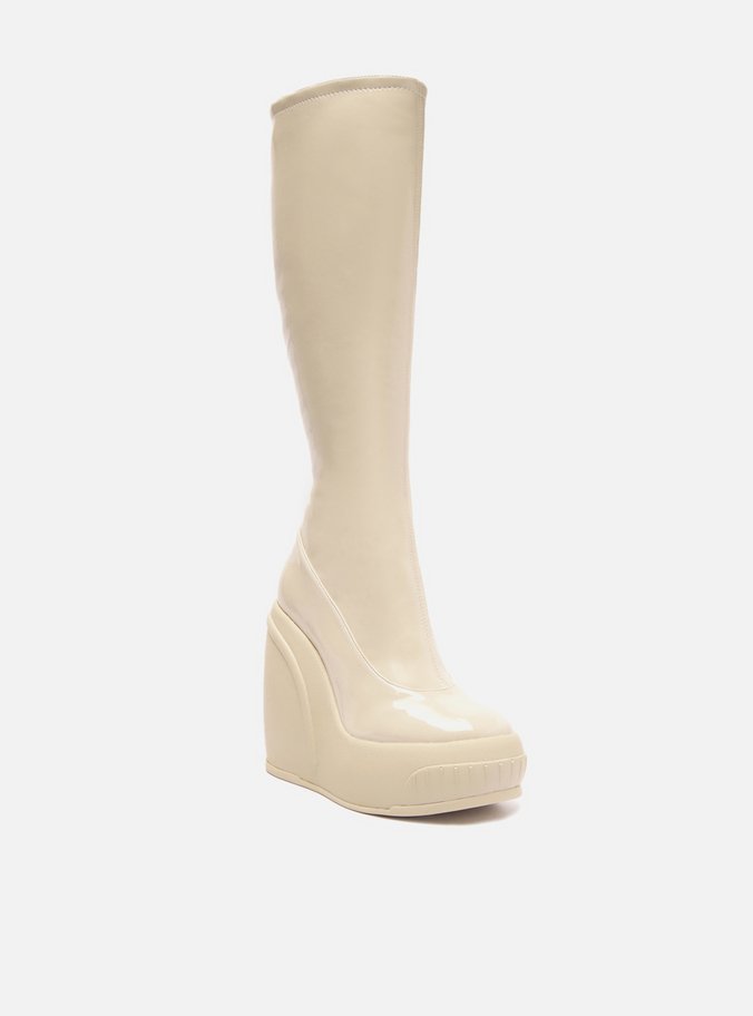 Bota Nude Verniz Cano Longo Felipa