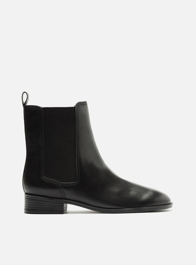 Bota Chelsea Preta Couro Cano Curto Elástico