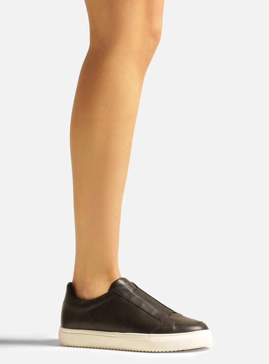 Arezzo Tenis Elastico Slip On Tênis Slip On Preto Couro Elástico