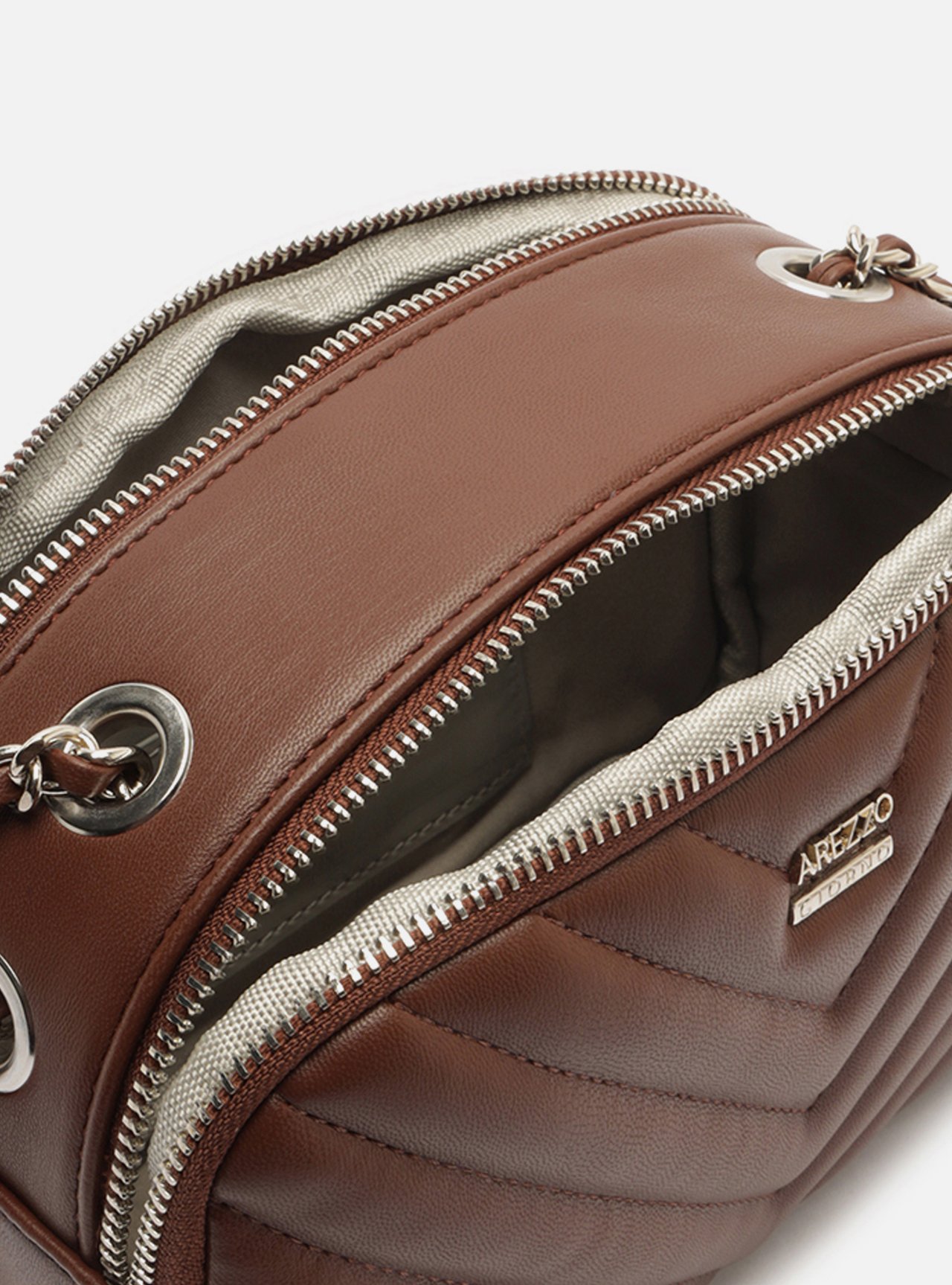 Bolsa Tiracolo Marrom Matelassê Grande Barbicacho — foto 4