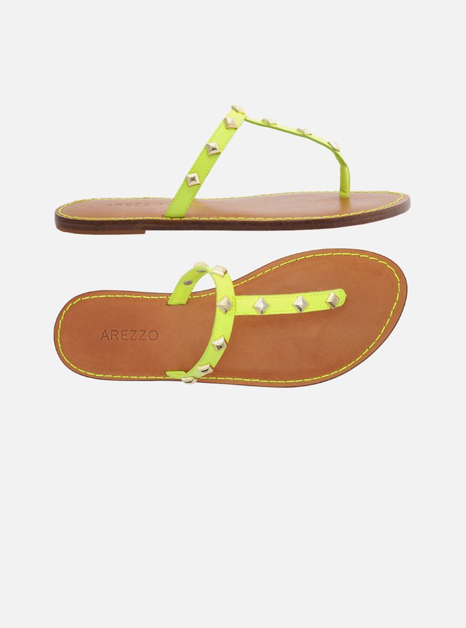 Sandália Rasteira Amarela Couro Slim Studs Ella