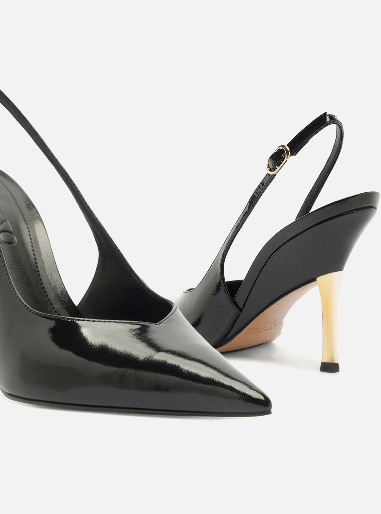 Scarpin Preto Couro Slingback Salto Alto Dourado — foto 4