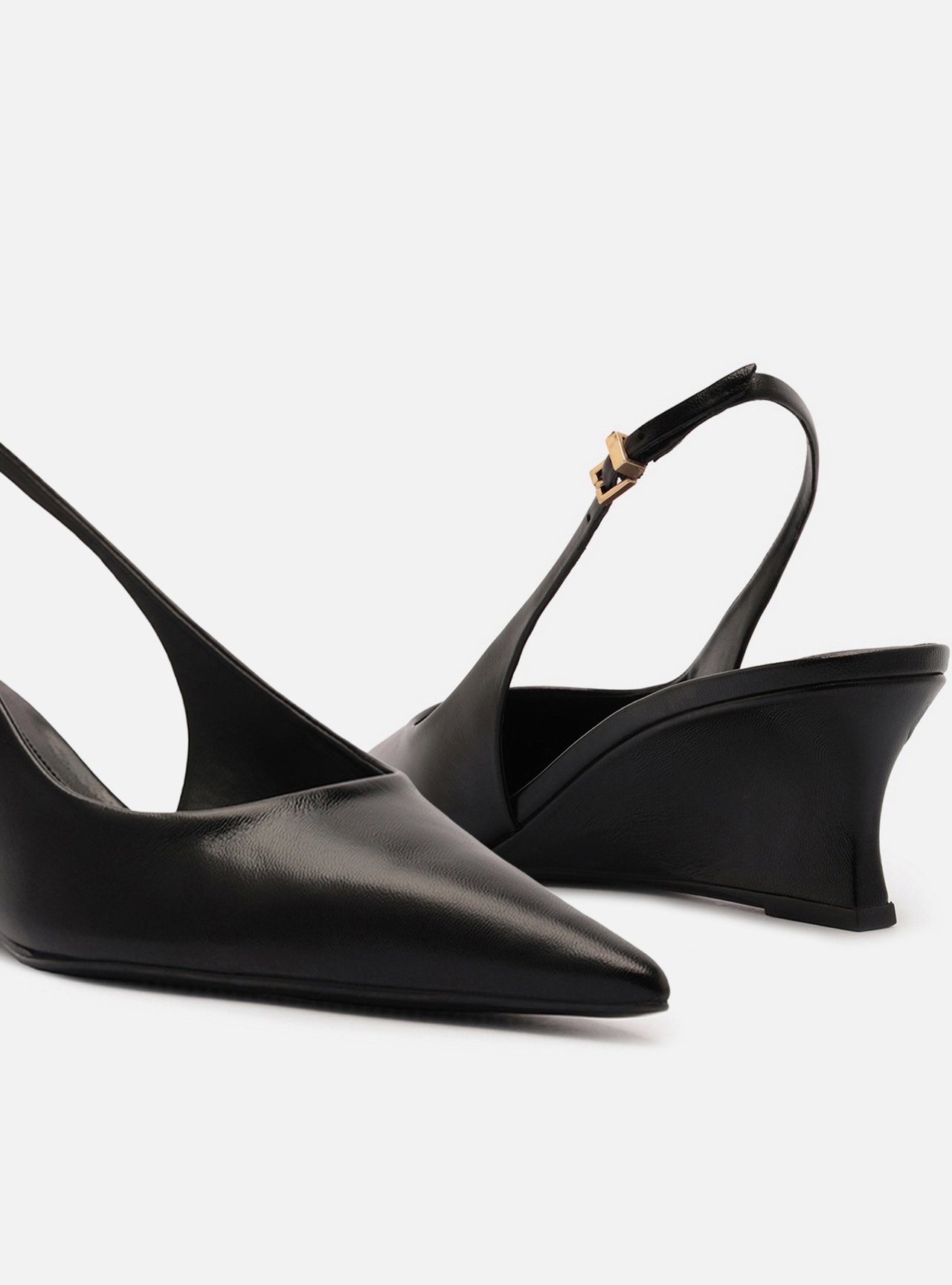 Scarpin Preto Couro Salto Baixo Anabela Slingback — foto 4