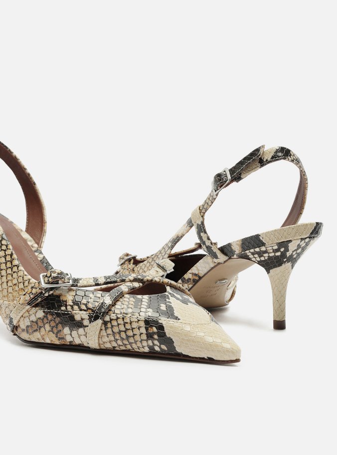 Scarpin Animal Print Salto Baixo New Amélia