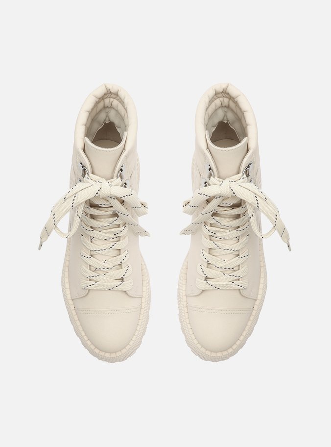 Coturno Off-White Couro Tratorado Matelassê