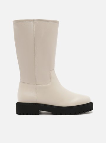 Bota Branca Salto Tratorado