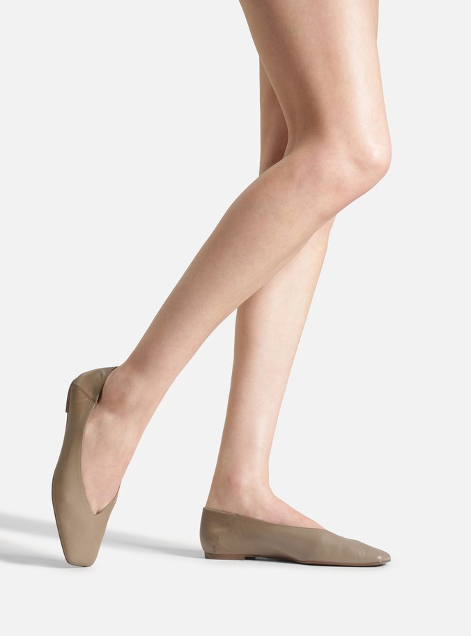 Sapatilha Cinza Couro Bico Quadrado