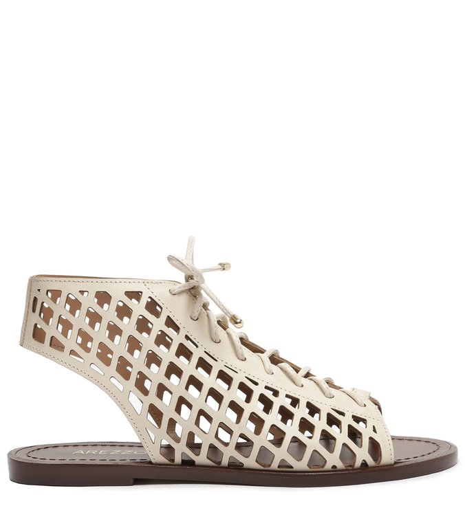 Sandália Rasteira Off-White Couro Fechada