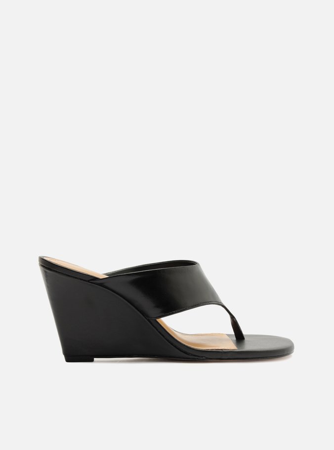 Sandália Preta Couro Salto Alto Anabela Tira Thong