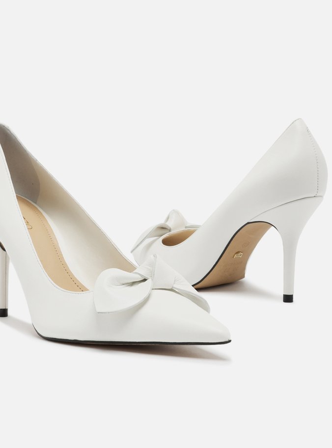 Scarpin Branco Salto Fino