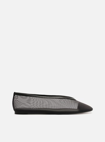 Sapatilha Preta Tela Cap Toe