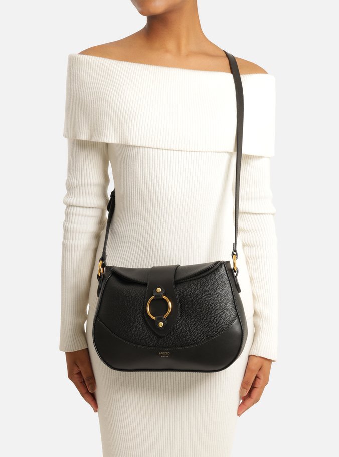 Bolsa Tiracolo Preta Média Argola Metal