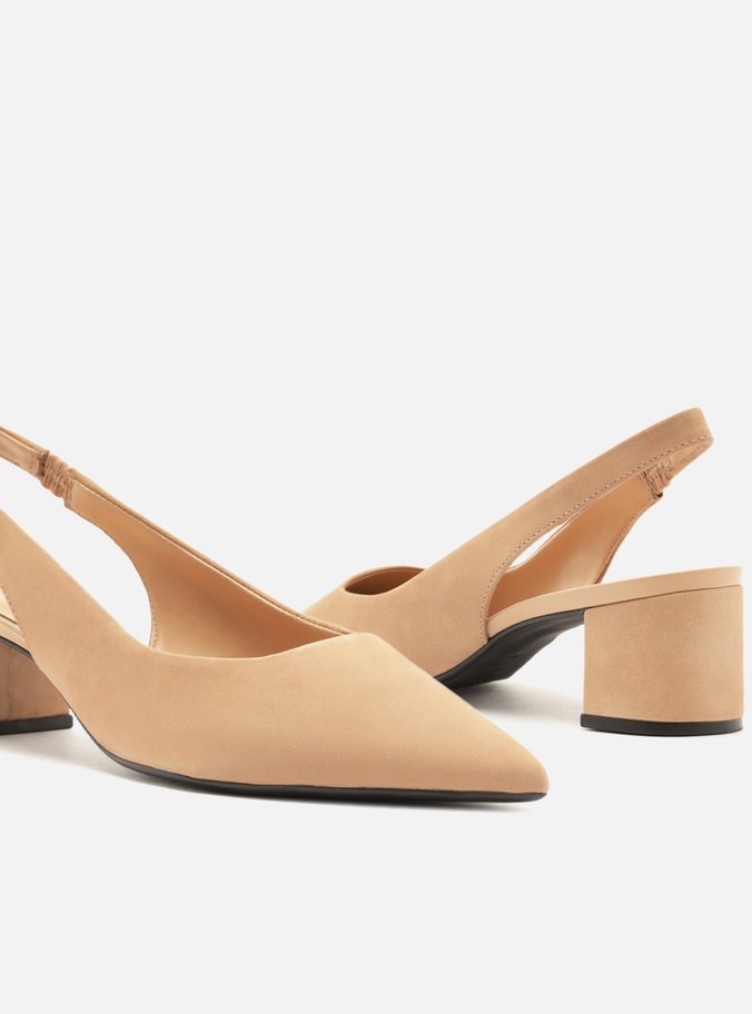 Scarpin Nude Salto Baixo Helena