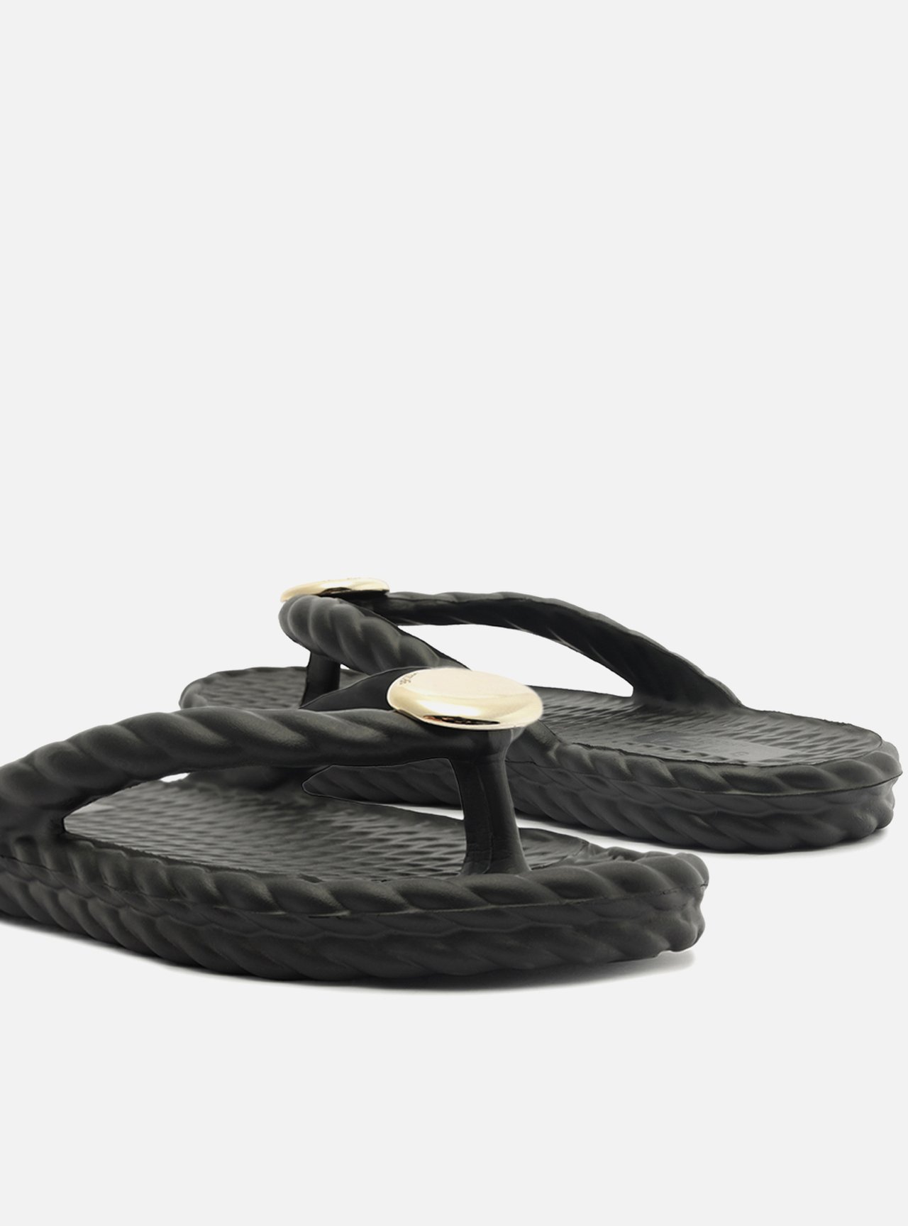 Chinelo de Dedo Preto Marrocos Metal — foto 4