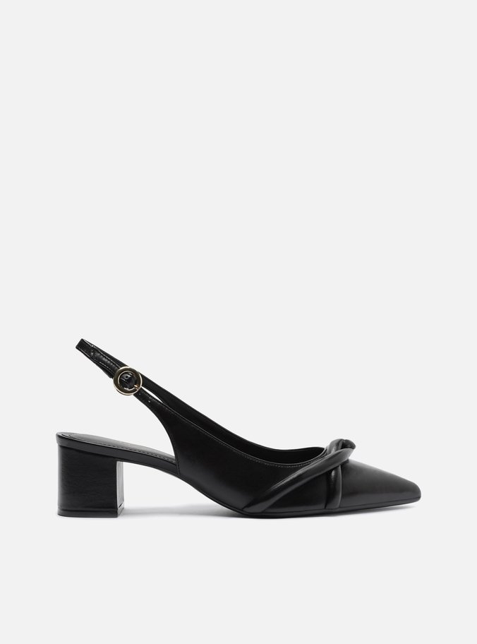 Scarpin Preto Salto Bloco Bico Fino