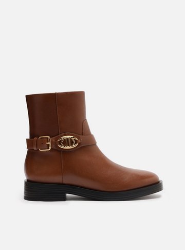 Bota Marrom Couro Cano Curto Detalhe Metal