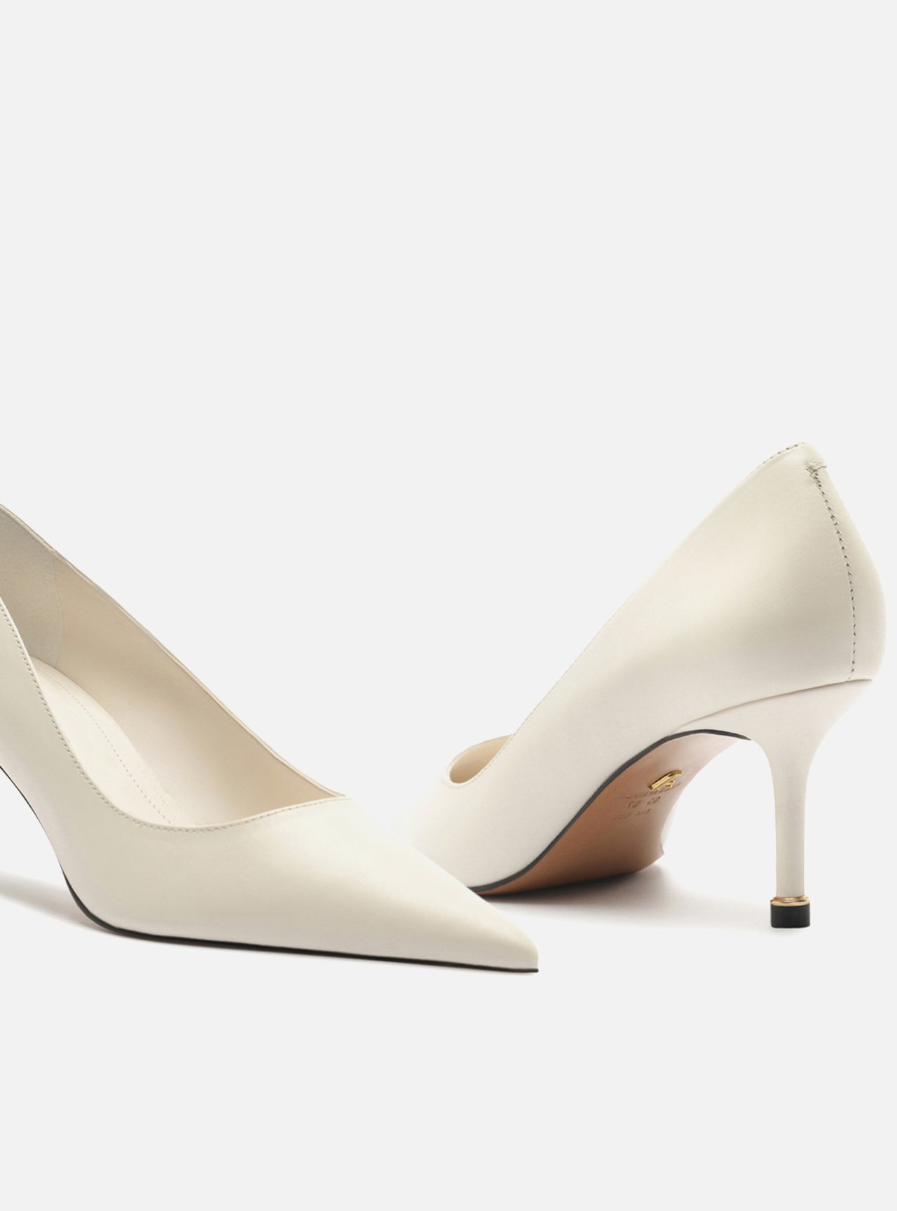 Scarpin Branco Couro Salto Fino — foto 4
