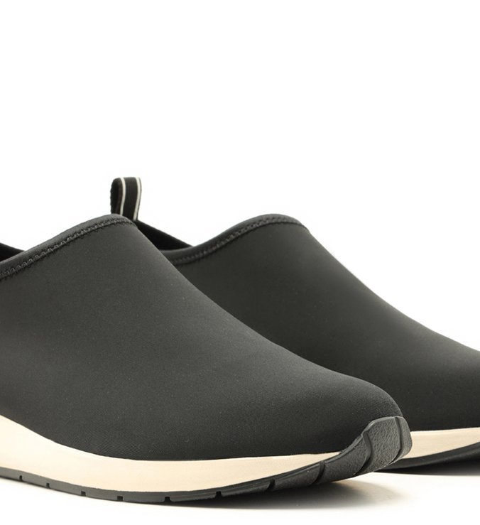 Tênis Slip On Estilo Esportivo Preto Fibra  Elástica